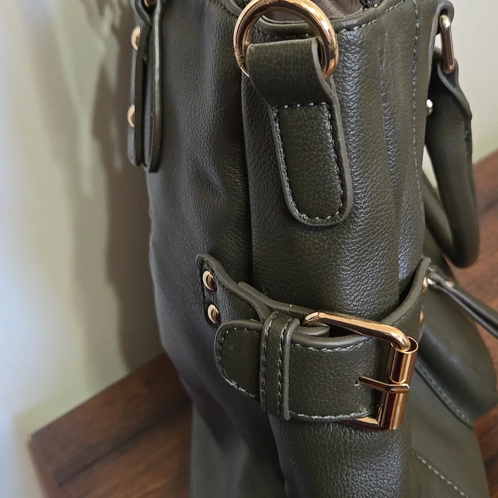 Elegant Dark Green Handbag - Picture 6 of 10